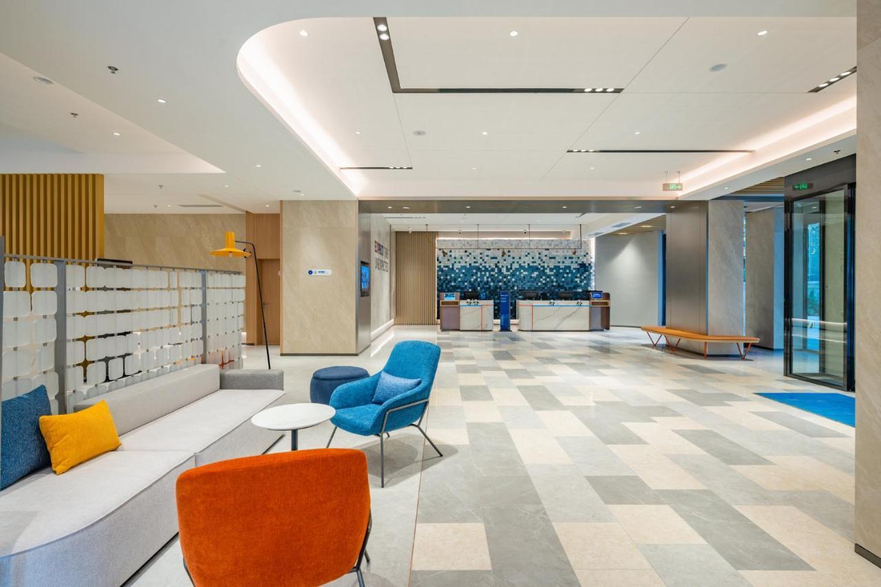 Holiday Inn Express Chengdu Tianfu Square By Ihg - Chunxi Road And Kuanzhai Alley Ngoại thất bức ảnh